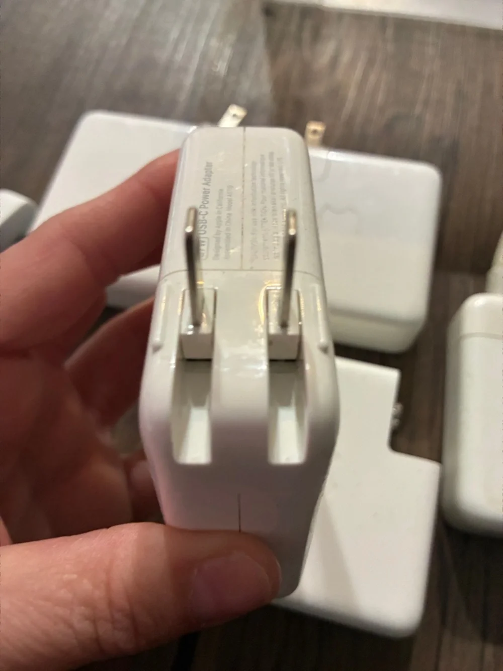 5 Apple White MacBook Power Adapters - 5 pack with 2 plugs